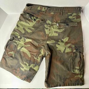 🍓Levi’s Camo Carrier Cargo shorts Waist 32 Relaxed fit Wide Leg Rip stop fabric